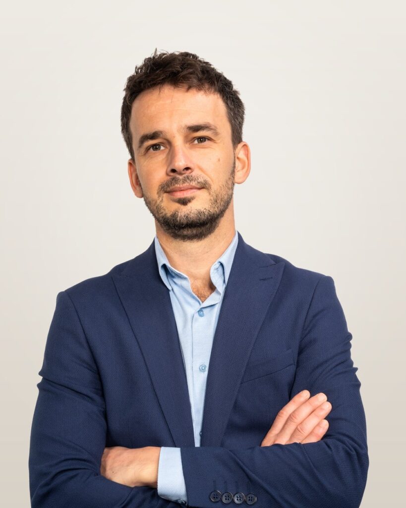 Velibor Dujaković, director of Lexibor